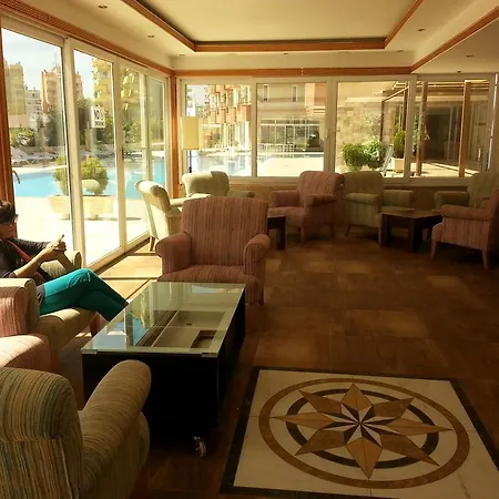 Lara Hadrianus Hotell